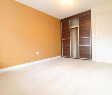 4 bedroom detached house to rent - Photo 1