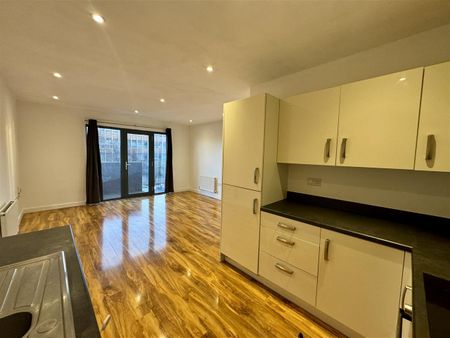 Imperial Drive, Harrow - Photo 5