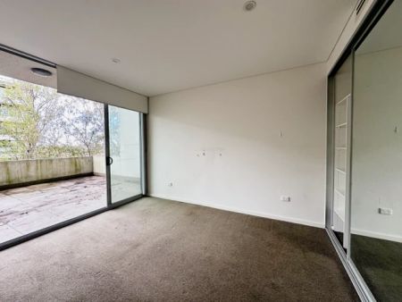 456 Gardeners, Sydney - Photo 3