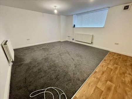 Beach Road, South Shields, NE33 - Photo 3