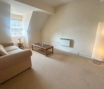 Barnston Court - Photo 2