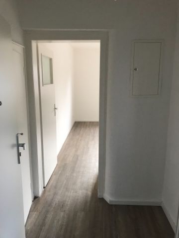 47101/21 Charmante 2- Zimmer-Wohnung in Düsseldorf-Reisholz - Photo 4