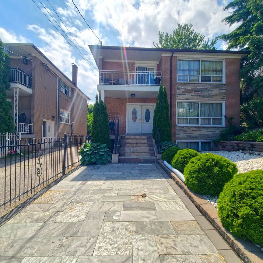 For Lease - 8 Medford Avenue Unit# Room # 4, Toronto, Ontario - Photo 1