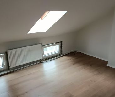 Ruim rijhuis in centrum Mechelen: 2de verdieping - Photo 3