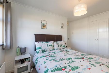 6 Fairview Road, Newtownabbey, BT36 6QP - Photo 2