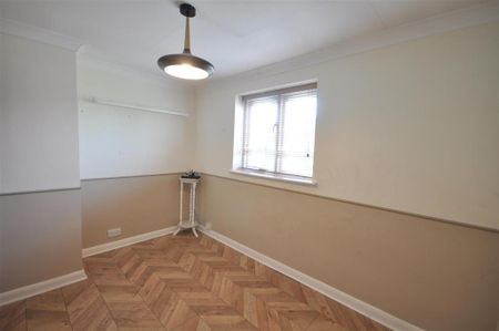 2 bedroom semi-detached house to rent - Photo 3