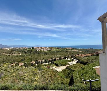 Apartment – Penthouse in Manilva - Photo 1