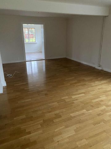 Haga gård, Strängnäs - Photo 2