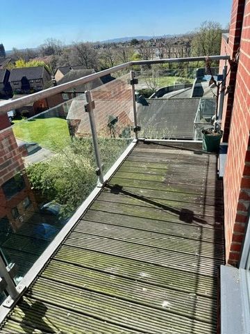1 Bed Flat, Barking, IG11 - Photo 5