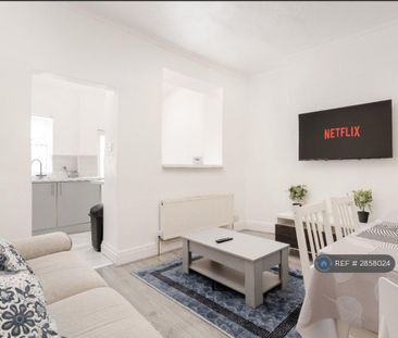 3 bedroom terraced house to rent - Photo 2