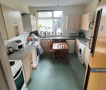 1 bedroom in a house share to rent - Photo 5