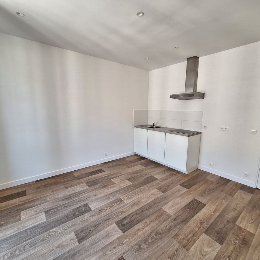 Location Appartement 2 pièces 29m² POISSY 78300 - Photo 1
