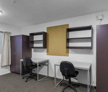 Welcome to Martin Square - Photo 3