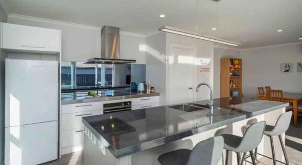 6 Carmello Grove, Richmond - Photo 1