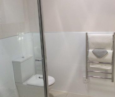 Central Papakura Apartment - Photo 6