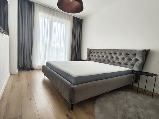 Apartament 3 camere spatios, complet utilat, terasa si parcare, pet friendly - Photo 1