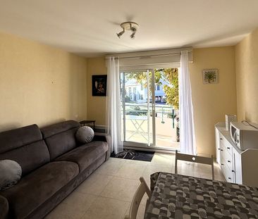 Location Appartement 1 pièce 23m² - Photo 2