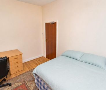 6 bedroom house to rent - Photo 4