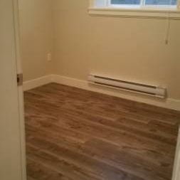 2 bedroom basement suite $1750 including utilities & 1 small car parking - Photo 1