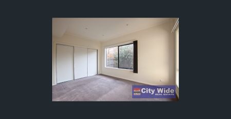 4 Bedroom Furnished Townhouse with 3 bathrooms close to UNI - Photo 3