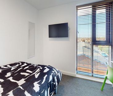 1 bedroom in a house share to rent - Photo 6