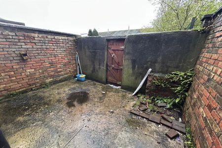 240 Alliance Avenue, Belfast, BT14 - Photo 2