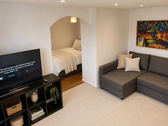 1 Bed Flat, John Silkin Lane, SE8 - Photo 1