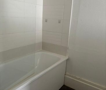 Location Appartement 3 pièces 75m² LYON 7ème - Photo 1
