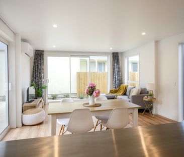 Modern Stand‑Alone House in Fitzroy - Photo 6