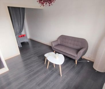 Location Appartement 1 pièce 31m² NIORT 79000 - Photo 2