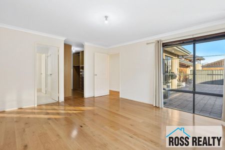 Spacious Home - Photo 5