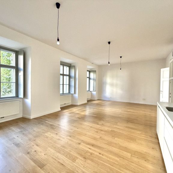 360 TOUR // LUXUSWOHNUNG IN BAROCKMEIERHAUS - Photo 1
