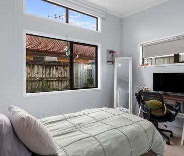 102 Twin Oak Avenue - Photo 2