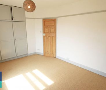 3 bedroom House To Let - Photo 5