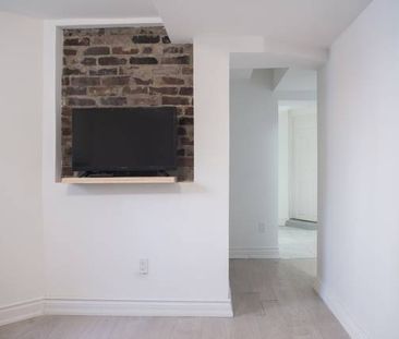 Great one bedroom basement apartment - Photo 2