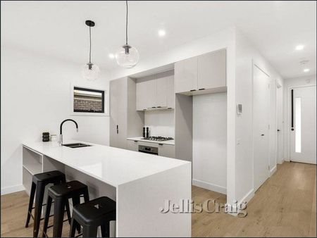2/42 Graham Street, Newport - Photo 3