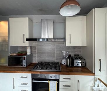 Room in a Shared House, Brock Road, E13 - Photo 6