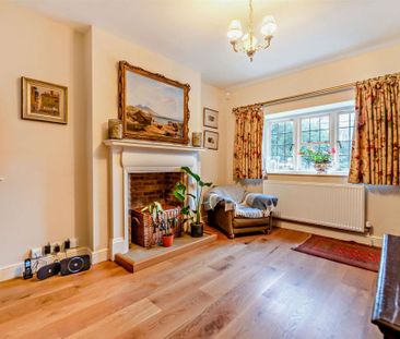 Rosemary`s Cottage, Church Row, Childrey - Photo 2