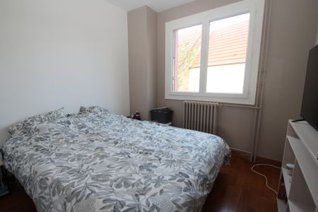 Location Appartement 4 pièces 69m² DECIZE 58300 - Photo 3