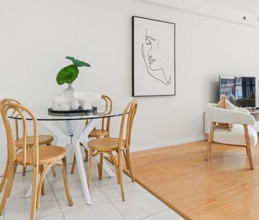 2 Bedroom Apartment in the Heart of Bondi Junction with Glimpses of... - Photo 6