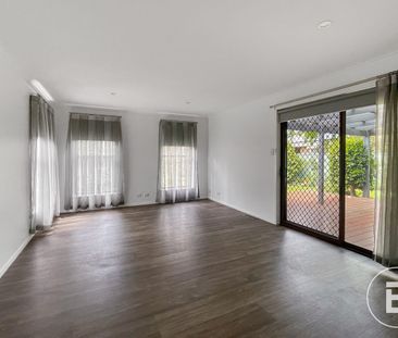 5 Townsend Court, Alfredton, Vic 3350 - Photo 2