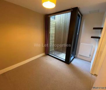 2 bedroom property to rent in Salford - Photo 4