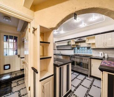 Stockers Lane, Old Woking, Woking, GU22 - Photo 6