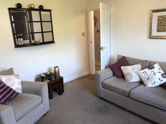 2 bedroom bungalow to rent - Photo 1