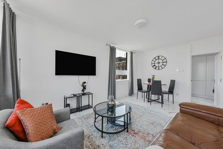 Brendon Street - Photo 2