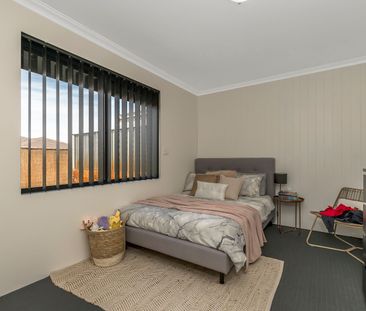 Spacious Family Home in Baldivis - Photo 6