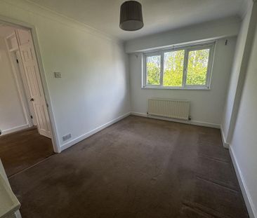 2 bedroom end of terrace house to rent - Photo 2