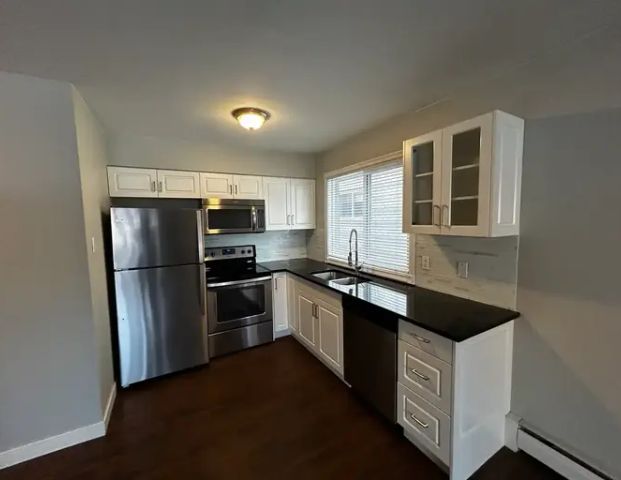 Massey House | 1711 13 Street SW, Calgary - Photo 1