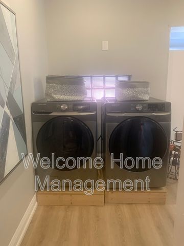 $2,395 / 2 br / 1 ba / Cozy & Convenient Living in This Updated 2-Bedroom Unit - Photo 2