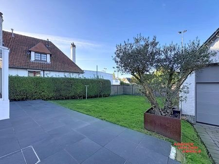 Ruime alleenstaande villa met grote tuin en veranda - Photo 4